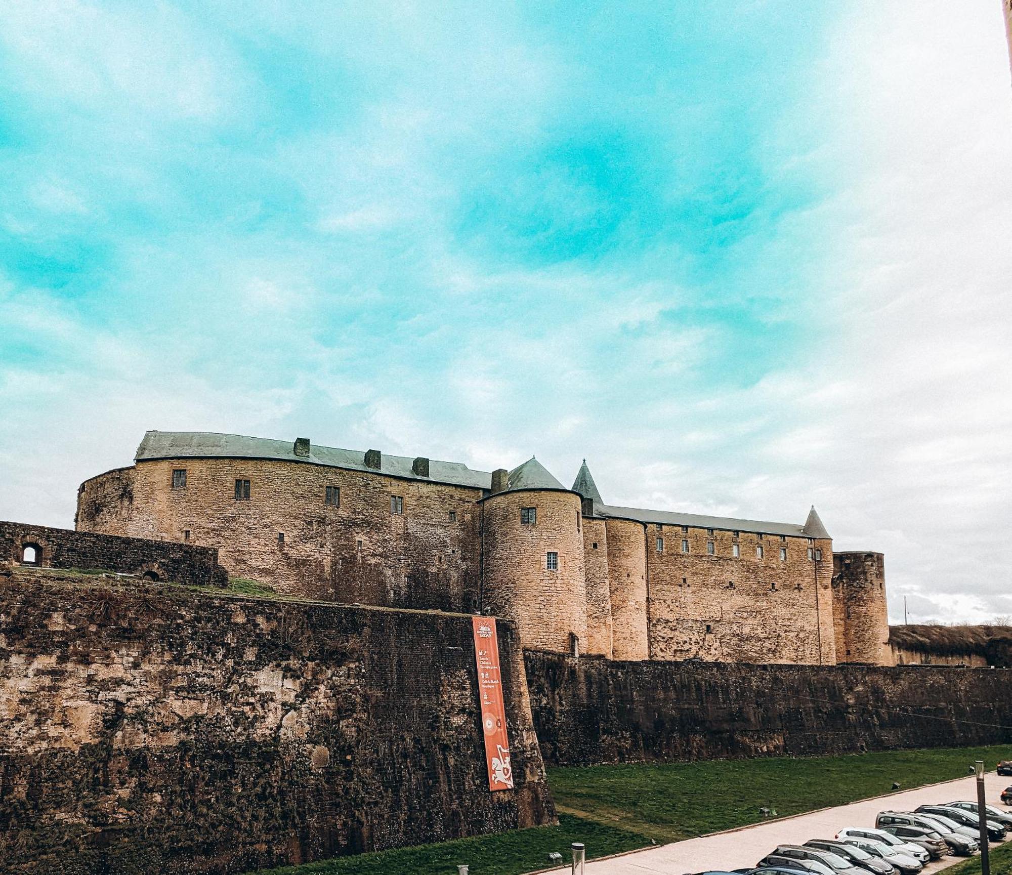 Appartement Vue Sur Chateau-Fort 3 Etoiles Sedan Kültér fotó